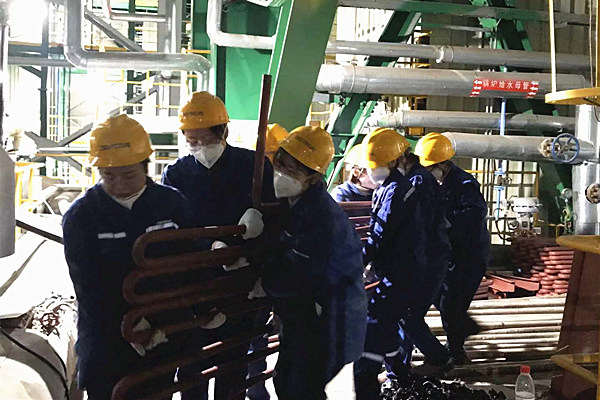 1580970314836390.jpg 抬過(guò)熱器鋼管.jpg